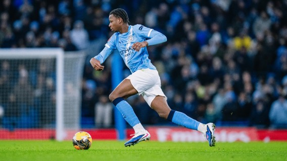 Mfuni joins Watford on loan