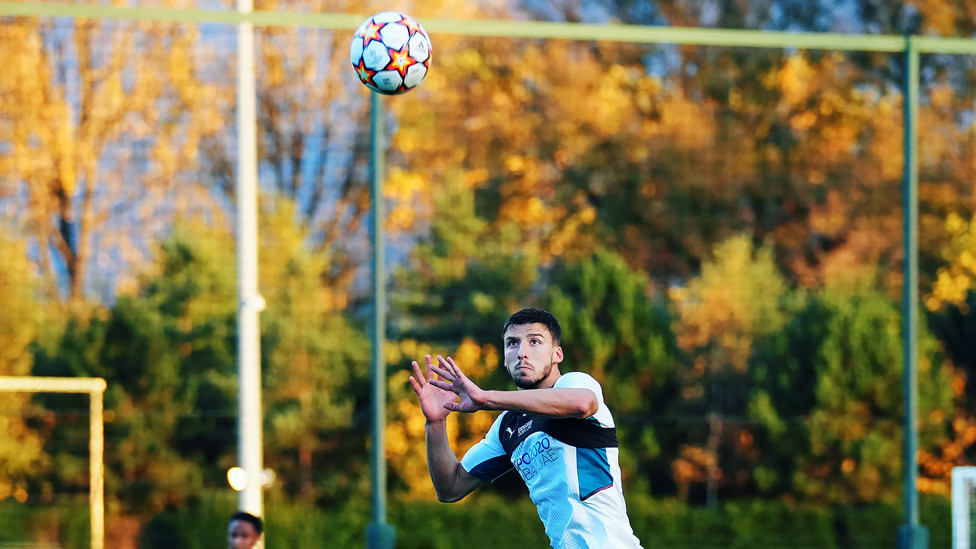 HEADS UP: Ruben Dias is ready to pounce!