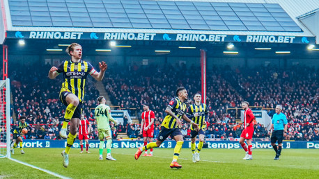 City vira e avança às oitavas da Copa da Inglaterra