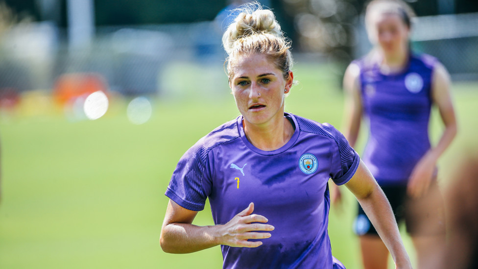 MIDFIELD ENGINE : New recruit Laura Coombs puts in the hard yards