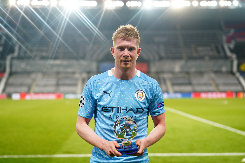 KDB. : El mejor del partido en París.