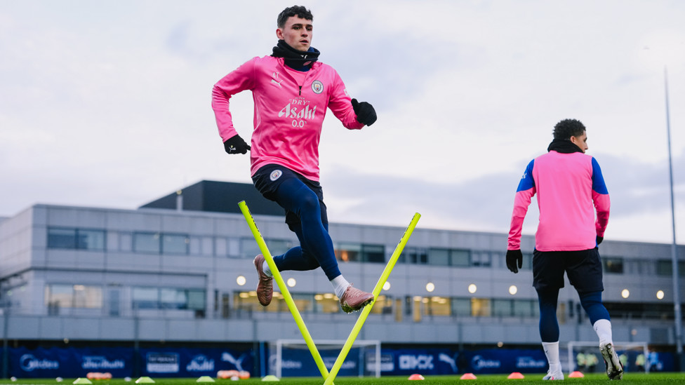 UP IN THE SKY  : Phil Foden's turn!