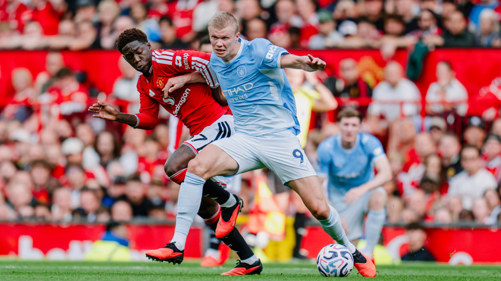 EAGER ERLING : Battling hard.