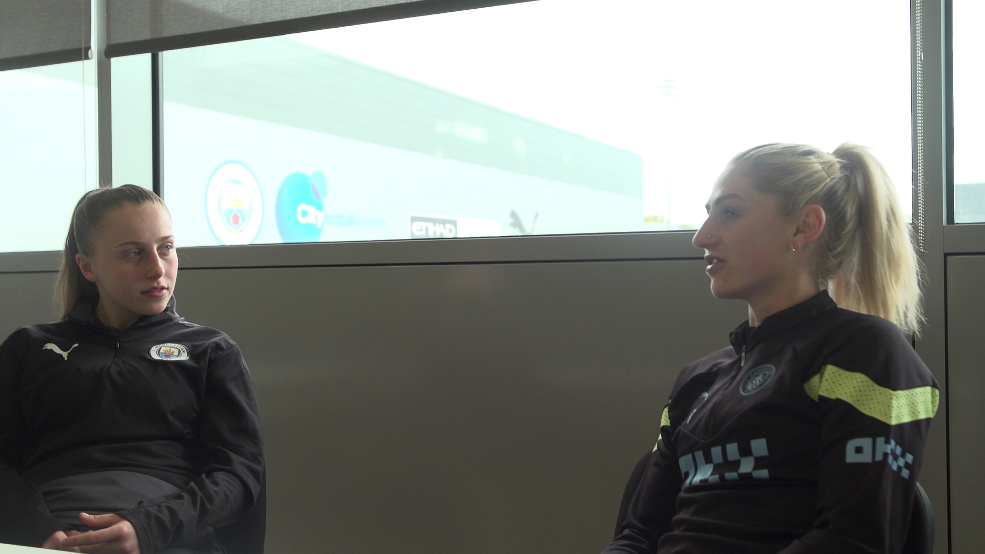 Coombs talks degrees with CITC graduate