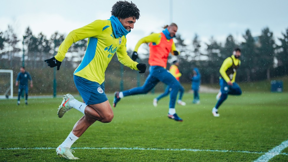 OFF TO THE RACES  : Rico Lewis takes on Erling Haaland in a foot race. 