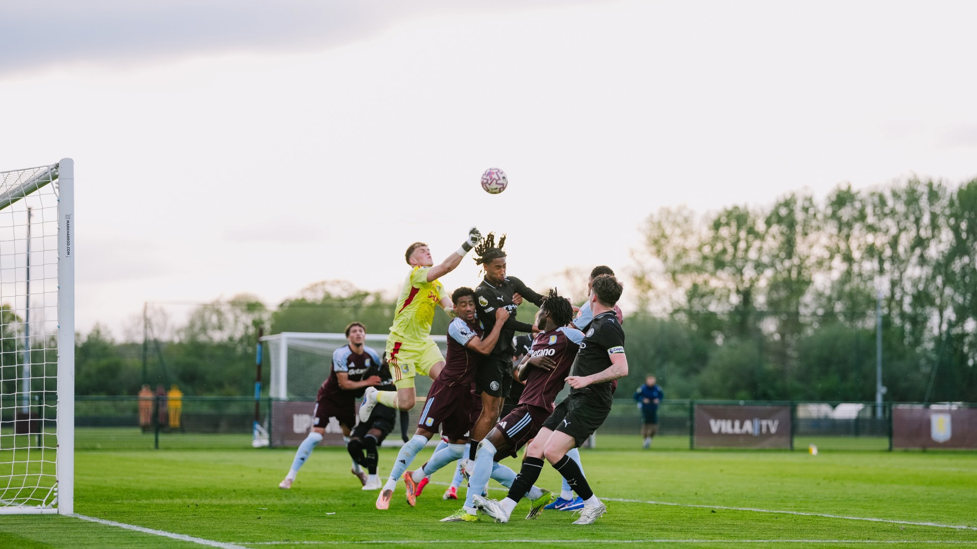 UP HIGH : A scramble in the Villa box