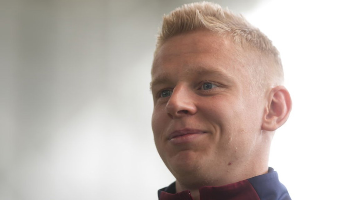 Zinchenko and Gundogan on target in emphatic wins