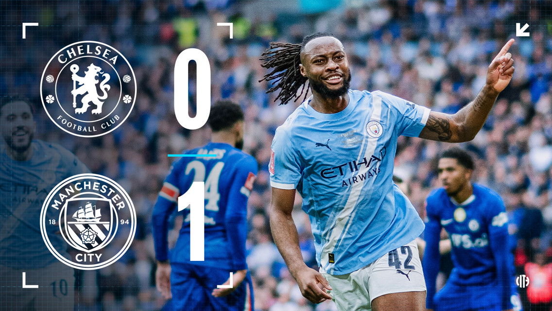 Match between Chelsea and Manchester City. Score: Chelsea 0 - Manchester City 1. Manchester City player celebrating a goal.
