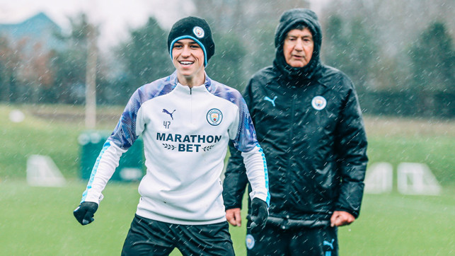 Phil Foden Smile / Phil Foden Moments With Son Will Bring ...