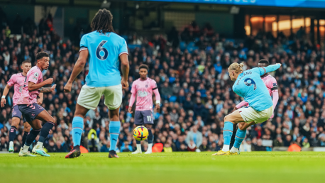 City held by dogged Everton in Etihad draw