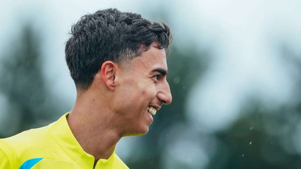 VITOR'S READY : Reis enjoying the session