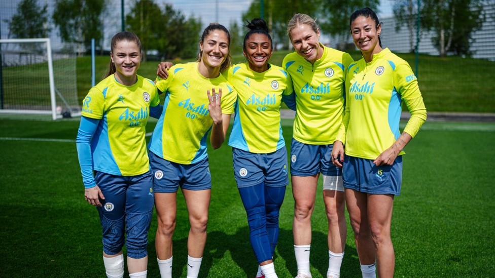 TOP TEAM : Jess Park, Laia Aleixandri, Kerolin, Rebecca Knaak and Leila Ouahabi in fine form at the CFA