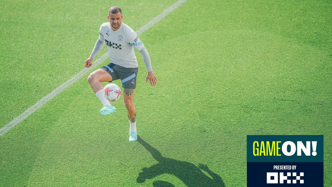 Training gallery: Warming up for the Toffees!