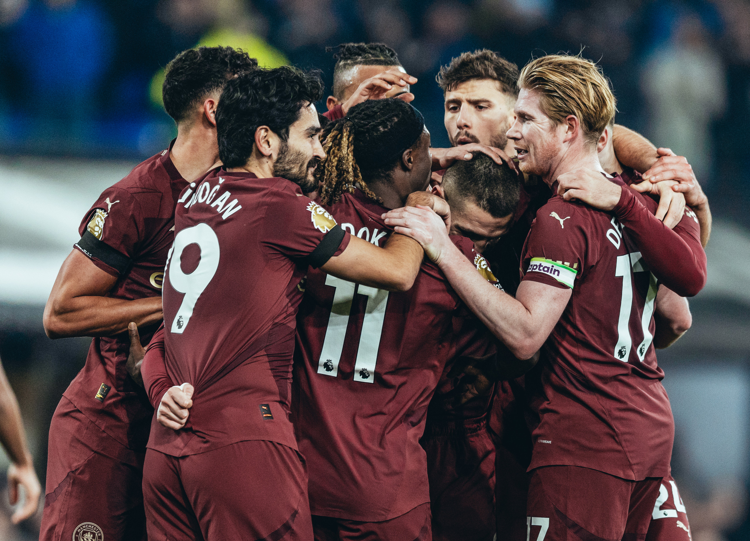 City faz 6 a 0 fora de casa e sobe na tabela da PL