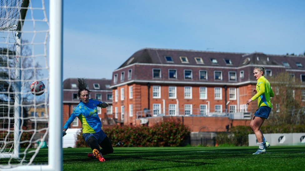 FINISH : Laura Coombs finds the net