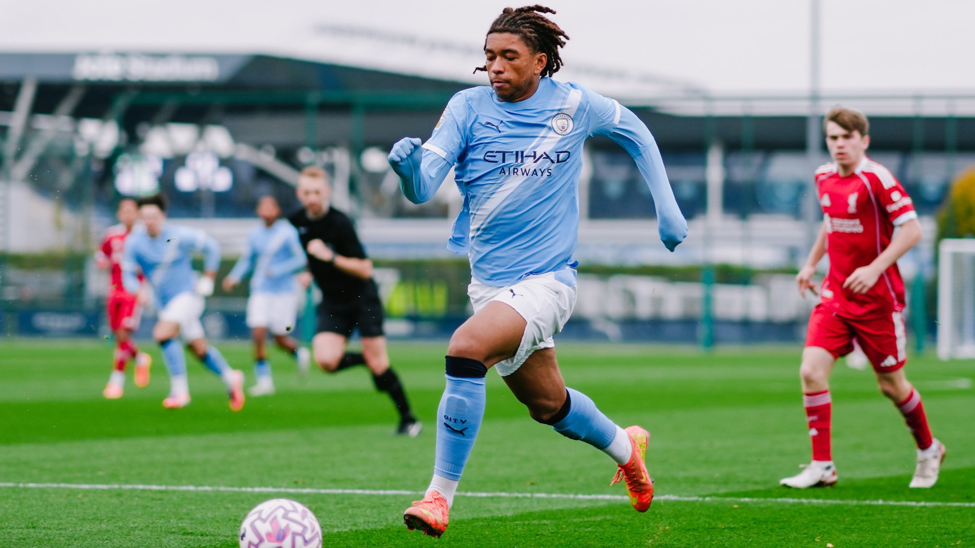 ON THE ATTACK : Tyrone Samba makes a darting run forward. 