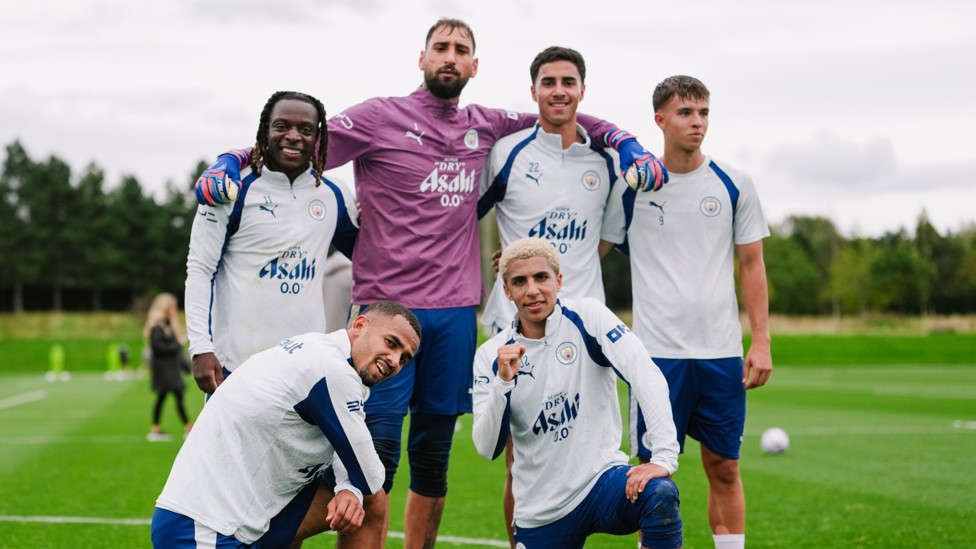 SQUAD PHOTO : Today's winning team!