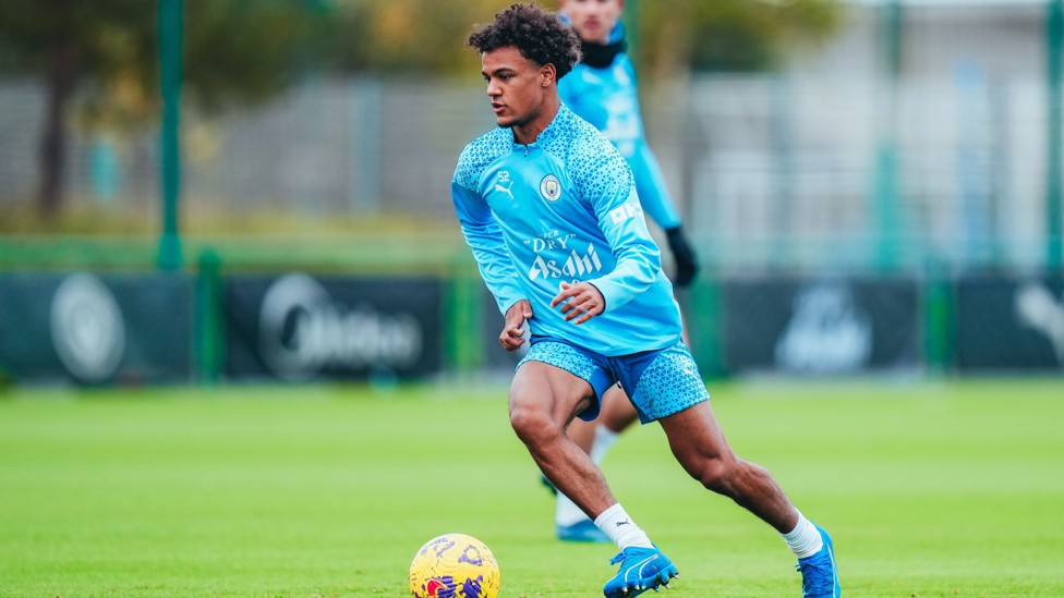 OSCAR'S NO SLOUCH  : City's Oscar Bobb showcases his electric pace. 