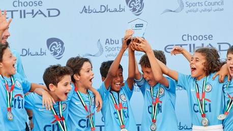 فريق الشارقة يفوز بالجائزة الكبرى لكأس أبوظبي 2019