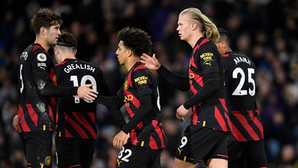 Leeds (away) : Right foot. Inside the box