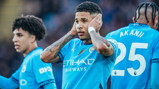 SUPER SAVINHO: Celebrates.