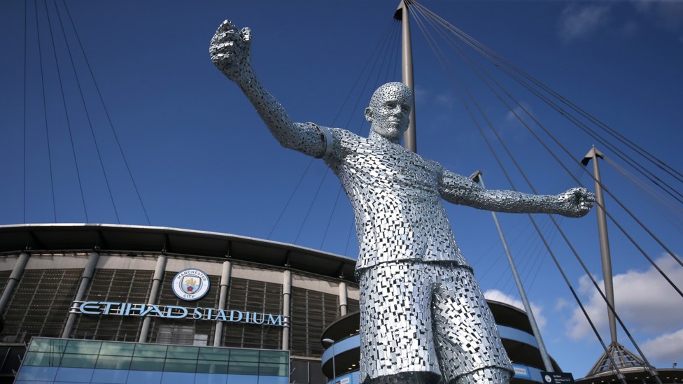 THE CAPTAIN : Vincent Kompany's statue is unveiled outside the Etihad