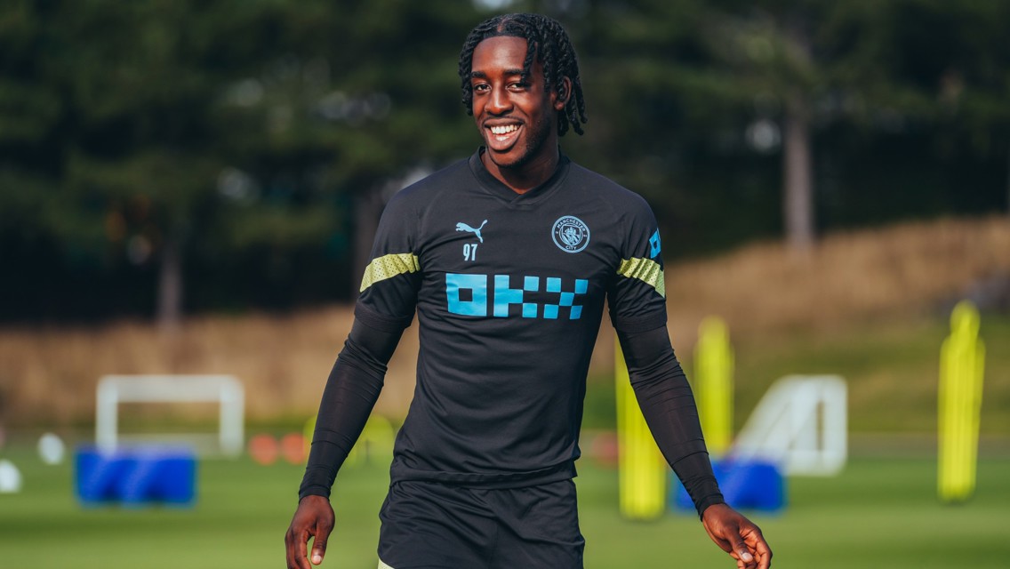Josh Wilson-Esbrand bergabung ke Cardiff dengan status pinjaman