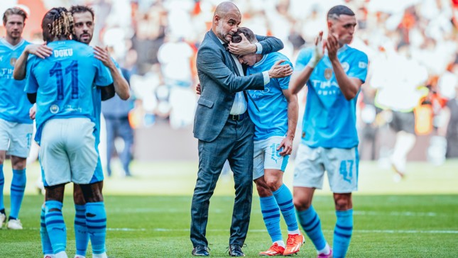 HLV Pep Guardiola xác nhận ra đi hậu để thua MU tại Cúp FA, hàng loạt Man City 'tháp chạy'