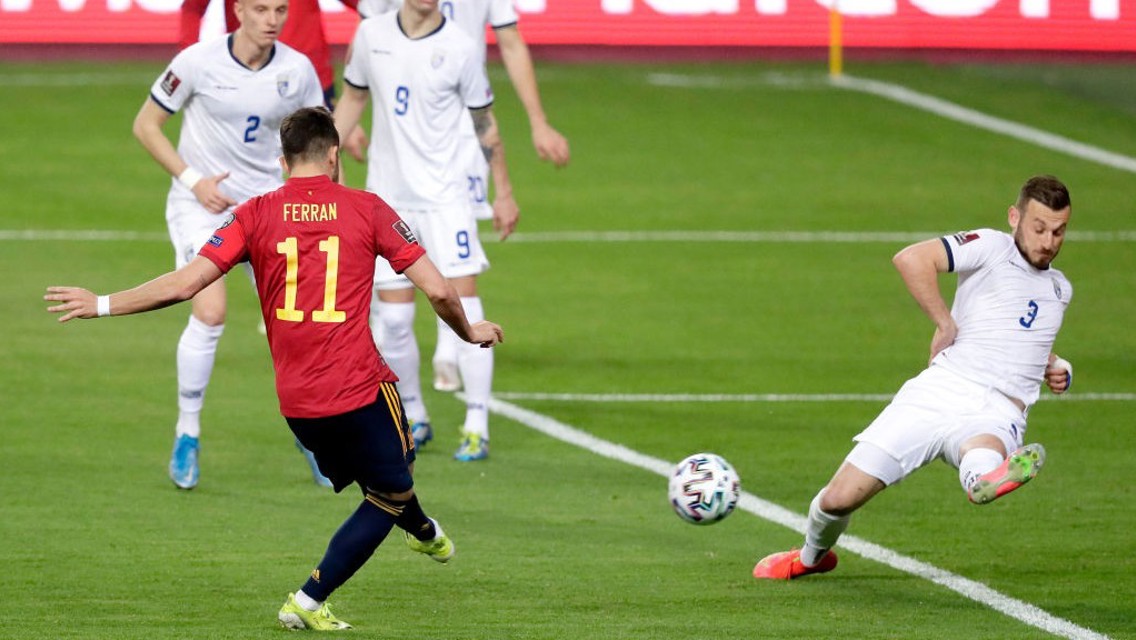 Torres scores as Spain move top of Group B