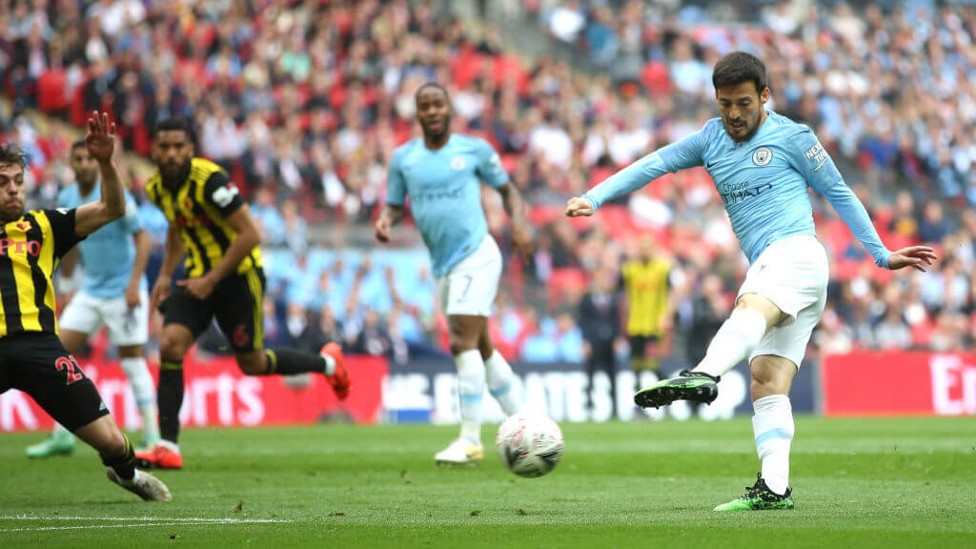 EL MAGO : David Silva opens the scoring