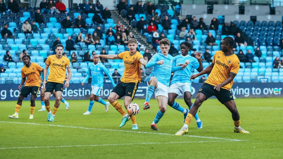 MIGHT MATTY : Warhurst bags City's third and equalising goal!