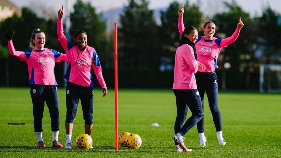 WINNERS  : City in fine spirits! 