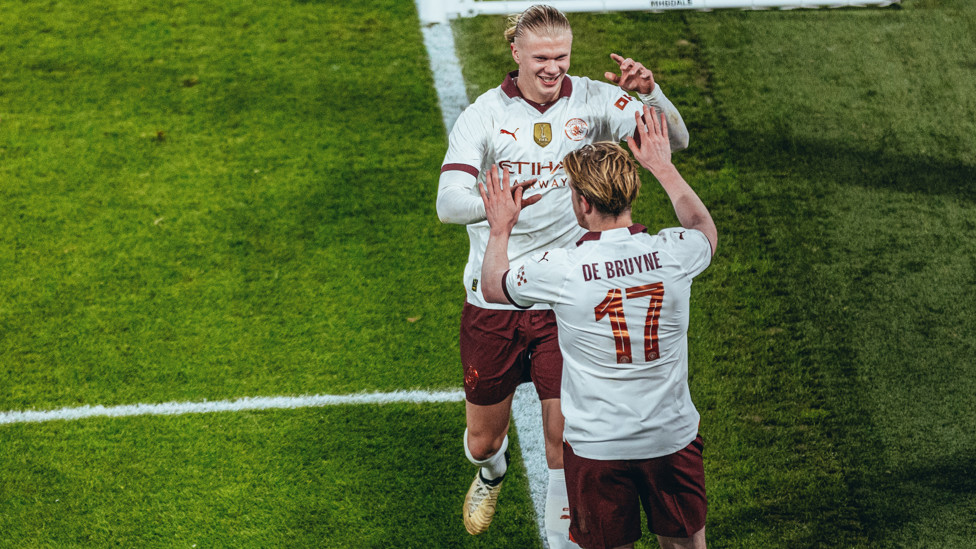 QUADRUPLE : Four goals for the big man and four assists for King Kev!