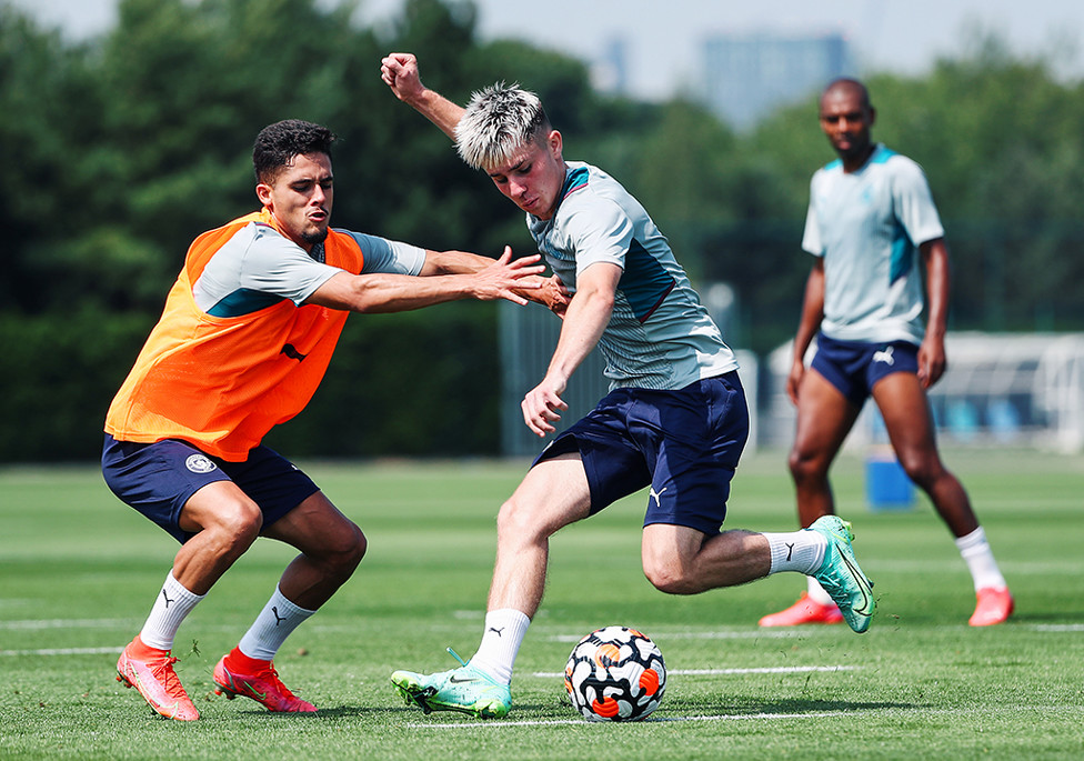 Yan Couto and Ben Knight in action