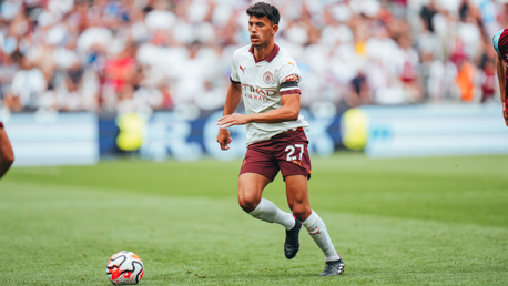 NEW BOY NUNES: Gets on the ball.