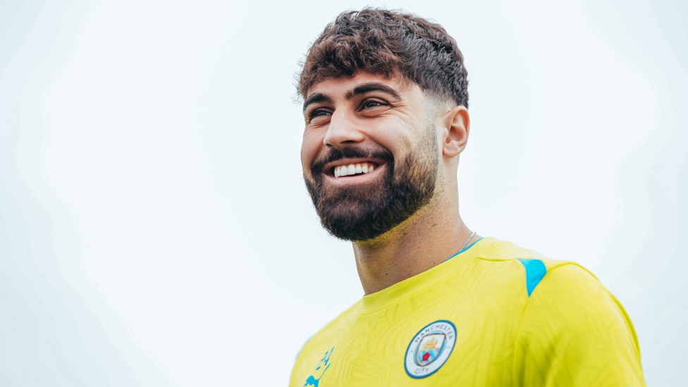 ALL SMILES : Josko Gvardiol in training