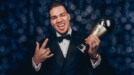 Ederson, vencedor da FIFA: Pep pensa 10 passos à frente de todos os outros