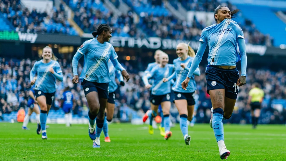 CITY 5-1 CHELSEA : City put the reigning champions to the sword at the Etihad with Kerolin hitting a sublime hat-trick