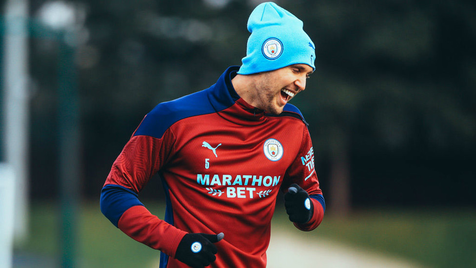 John Stones rejuvenescido e com motivos para estar animado!