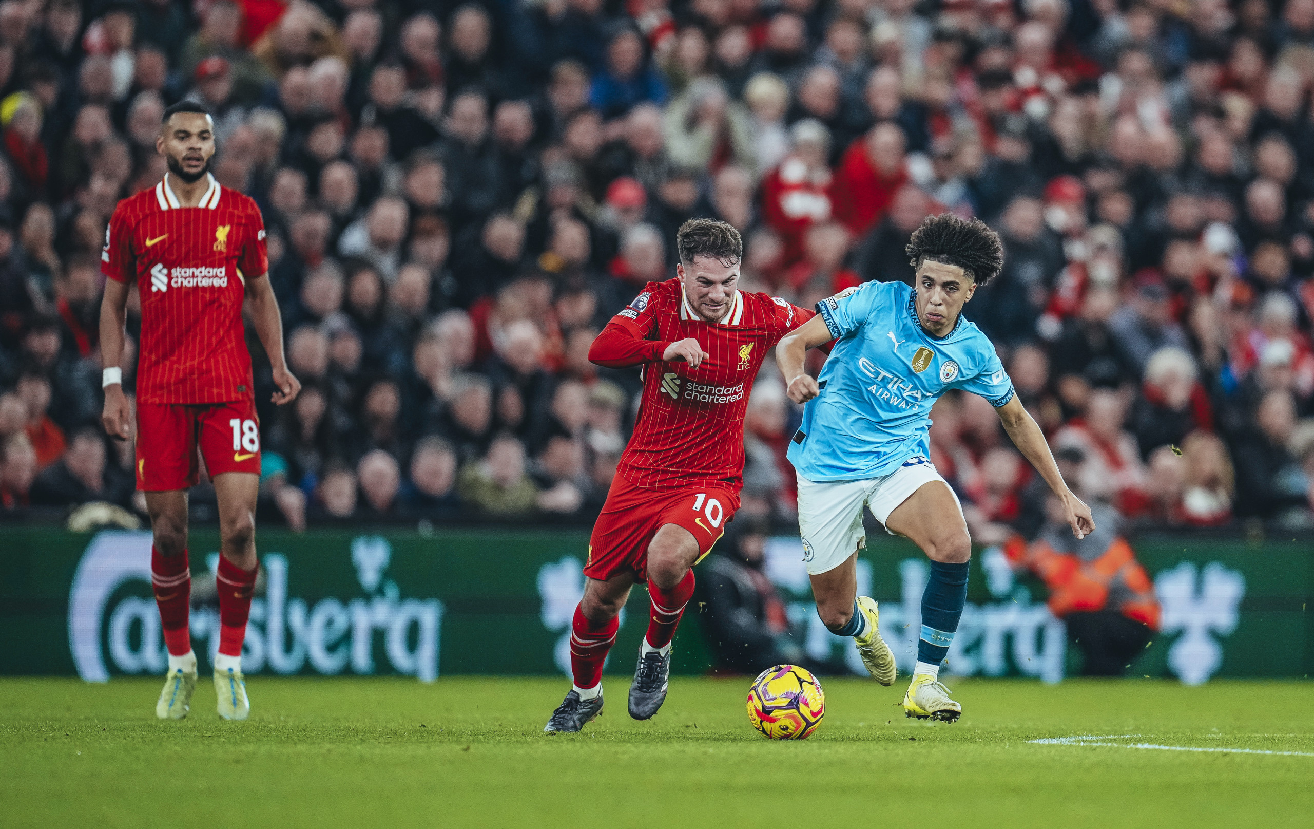 City perde para Liverpool em Anfield