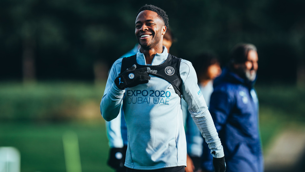 It's a glove story for Raheem