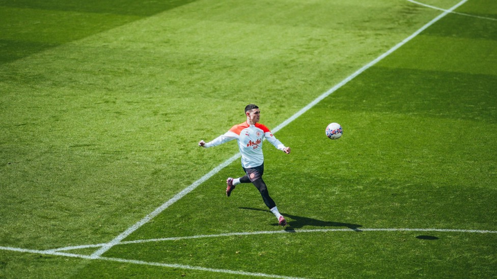 VOLLEY BALL : Phil Foden has a shot as the ball drops out of the sky