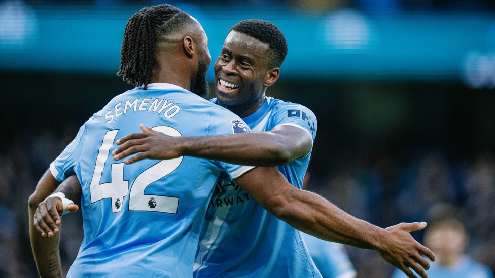 NEW BOYS : All smiles for Guéhi and Semenyo!