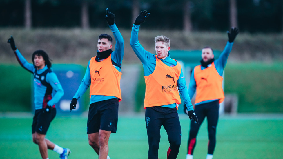 HANDS UP... : If you love City!