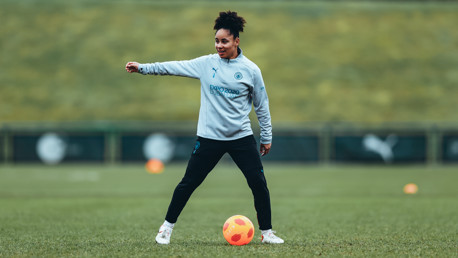 Stokes surprises Manchester children in EURO 2022 class takeover