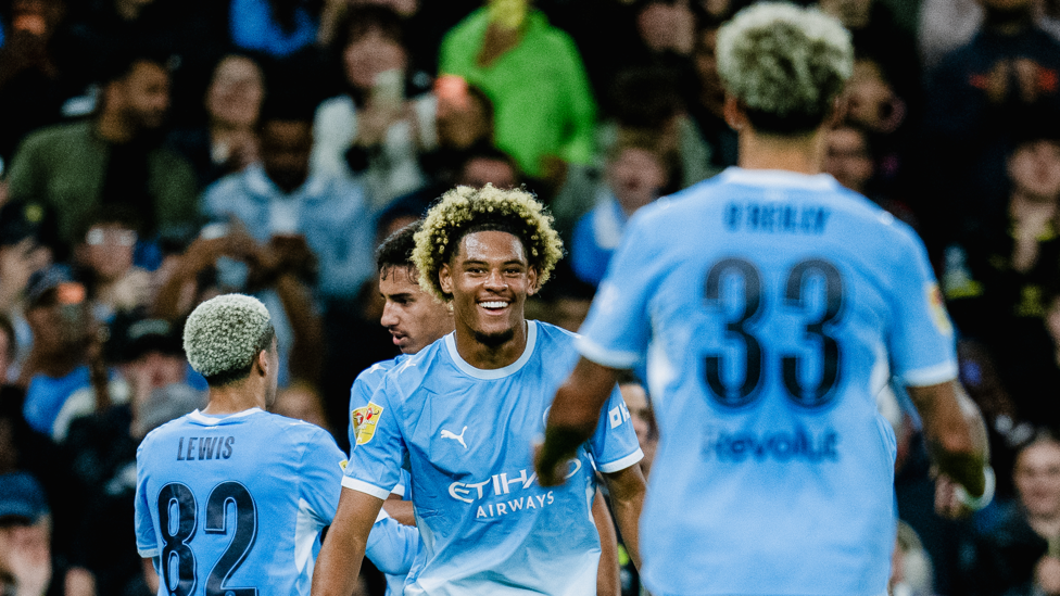 SMILEY SAMBA : All smiles.
