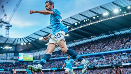  السيتي ينتصر بثلاثية على بورنموث في الدوري الممتاز