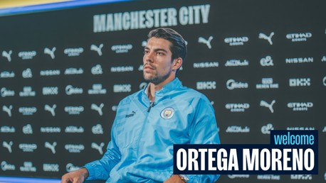 Ortega Moreno: Eu sou um goleiro moderno
