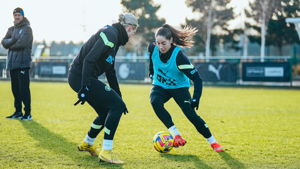 EYES ON THE PRIZE : Vicky Losada and Alanna Kennedy do battle 