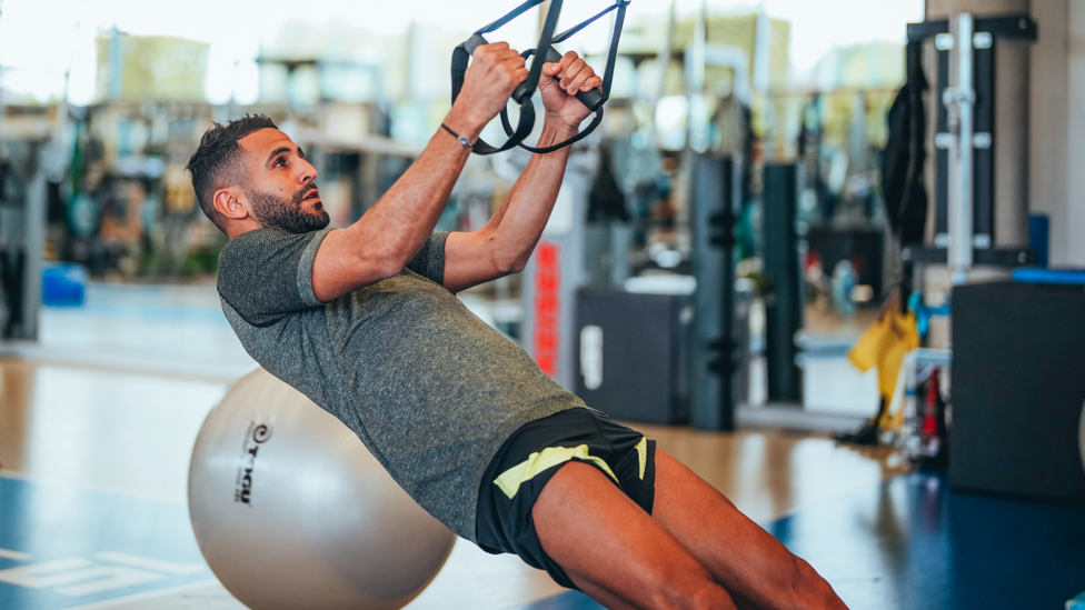 Riyad does some strengthening exercises 